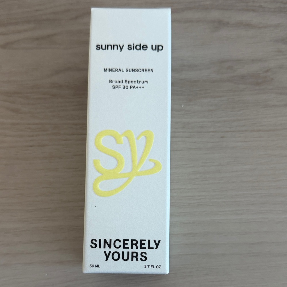 Sunny Side Up Sincerely Yours Mineral Sunscreen SPF 30 — White & Yellow